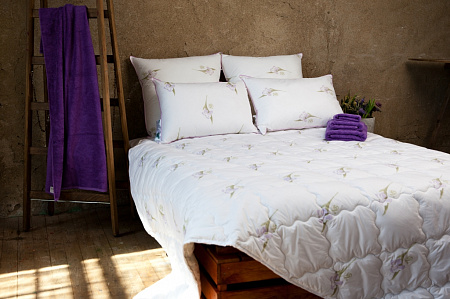 Одеяло из бамбука Natures «Радужный Ирис», односпальное, стеганое, всесезонное, 140х205 см, белое с кантом